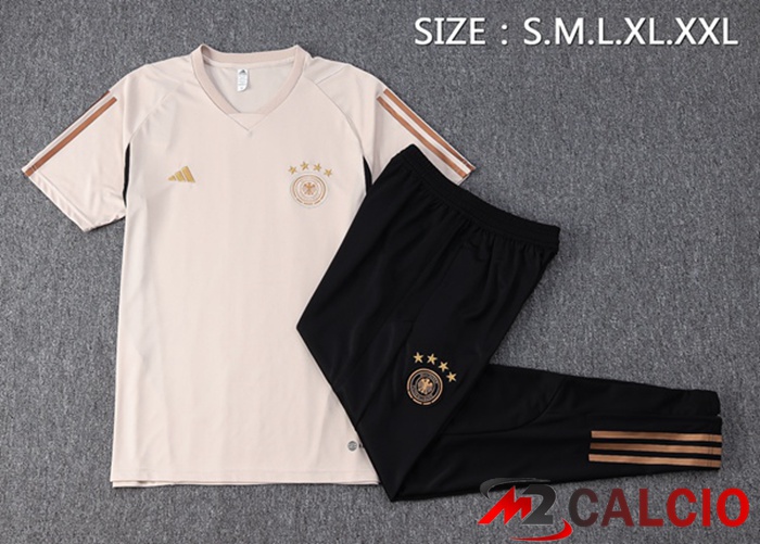 T Shirt Allenamento Germania + Pantaloni Marrone 2023/2024